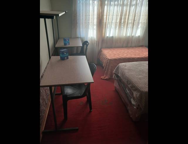 6 BEDROOM HOUSE FOR SALE IN MADADENI B